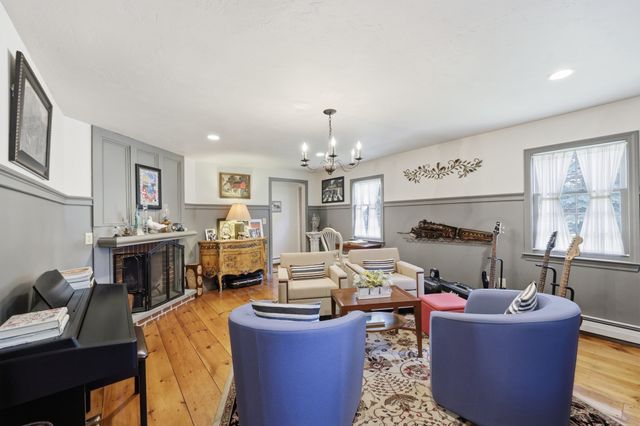 11 Betty, Auburn, MA 01501