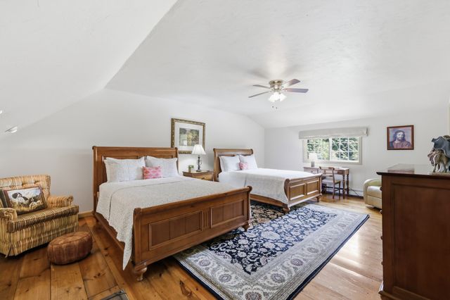 11 Betty, Auburn, MA 01501