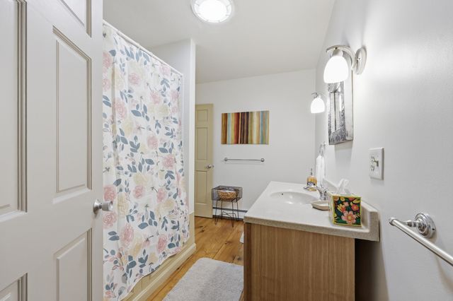 11 Betty, Auburn, MA 01501