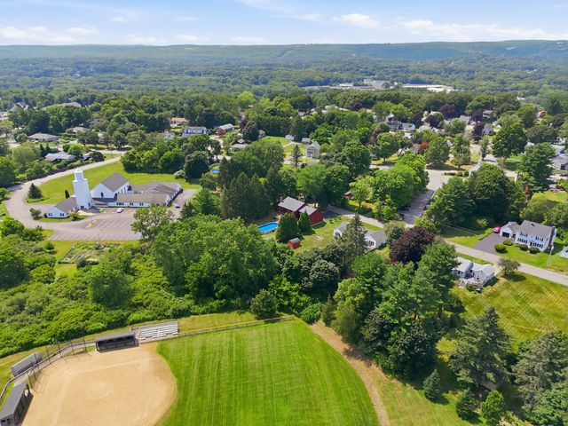 11 Betty, Auburn, MA 01501