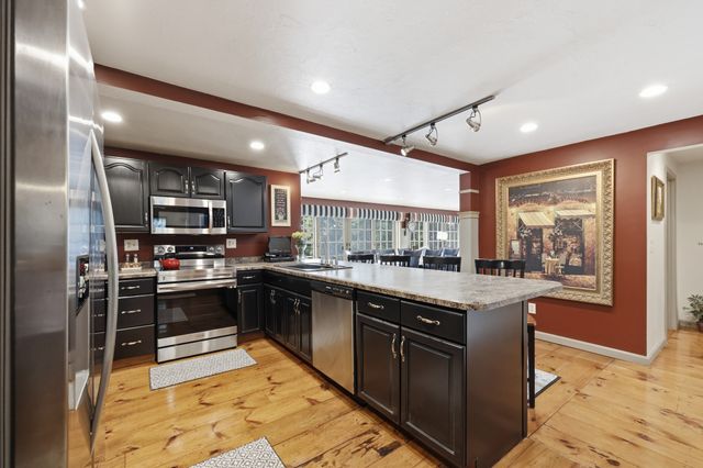 11 Betty, Auburn, MA 01501