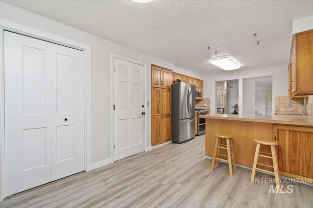 3433 N Manchester St, Boise, ID 83704
