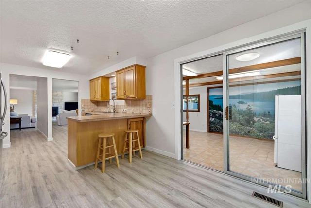 3433 N Manchester St, Boise, ID 83704