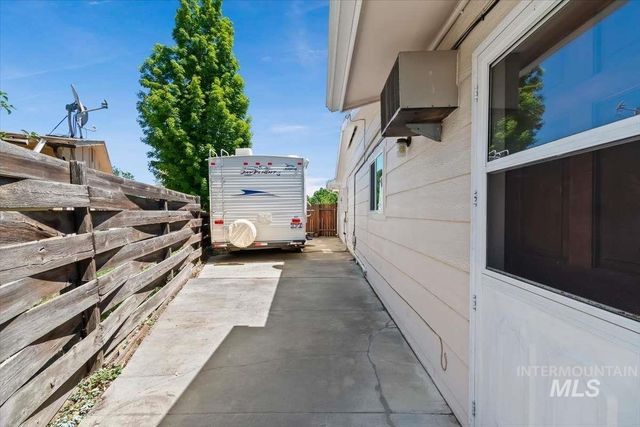 3433 N Manchester St, Boise, ID 83704