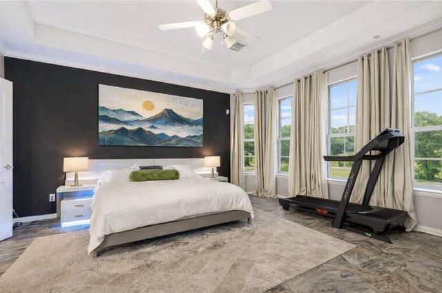 422 Honeysuckle Vine Dr, Rosenberg, TX 77469