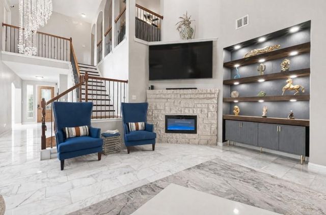 422 Honeysuckle Vine Dr, Rosenberg, TX 77469