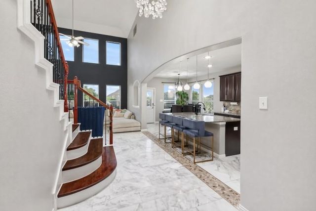 422 Honeysuckle Vine Dr, Rosenberg, TX 77469