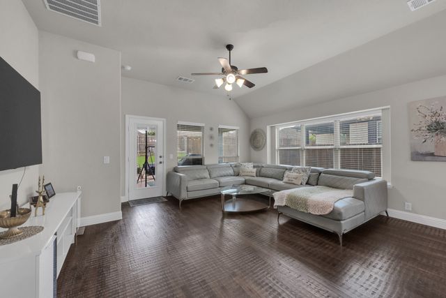 203 Nickolas Drive, Princeton, TX 75407