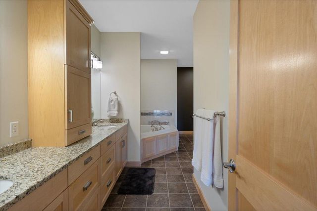 1329 S Oak Street, Lake City, MN 55041