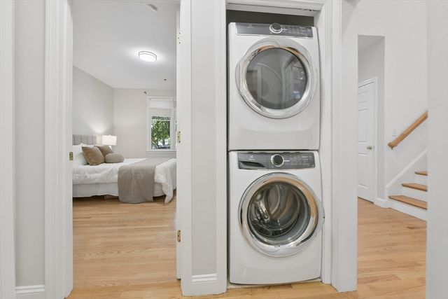 20 Pettee St 20, Newton, MA 02464