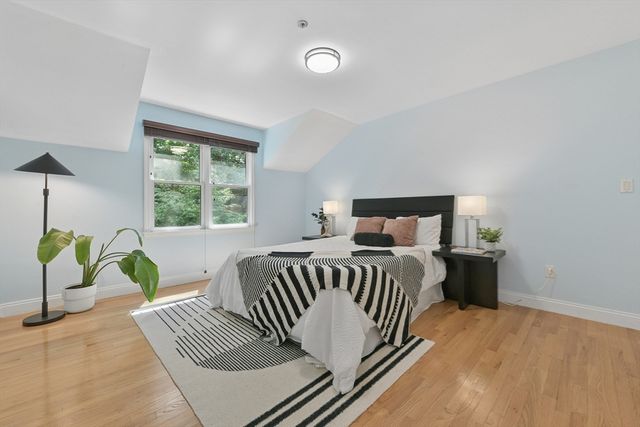 20 Pettee St 20, Newton, MA 02464