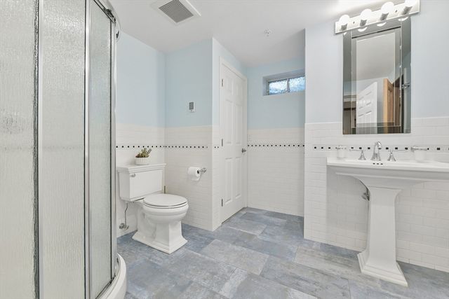 20 Pettee St 20, Newton, MA 02464