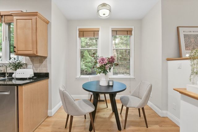 20 Pettee St 20, Newton, MA 02464