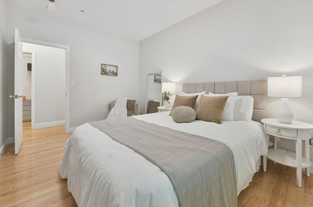 20 Pettee St 20, Newton, MA 02464