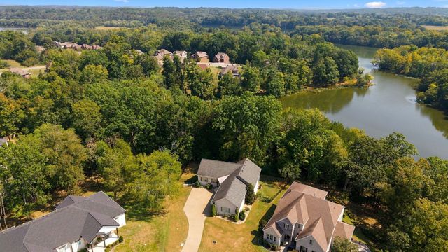 318 Cedar Hollow Ct, Lebanon, TN 37087