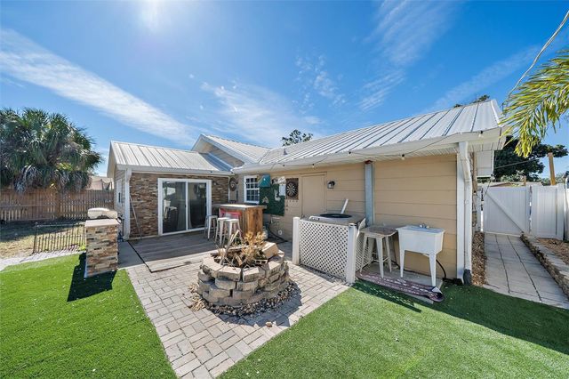 1056 HOPE STREET, Venice, FL 34285