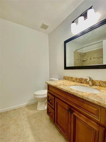 752 Augusta Drive 752, Houston, TX 77057