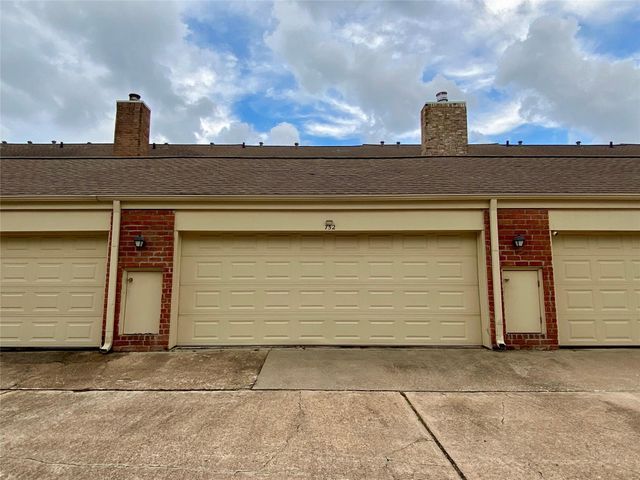 752 Augusta Drive 752, Houston, TX 77057