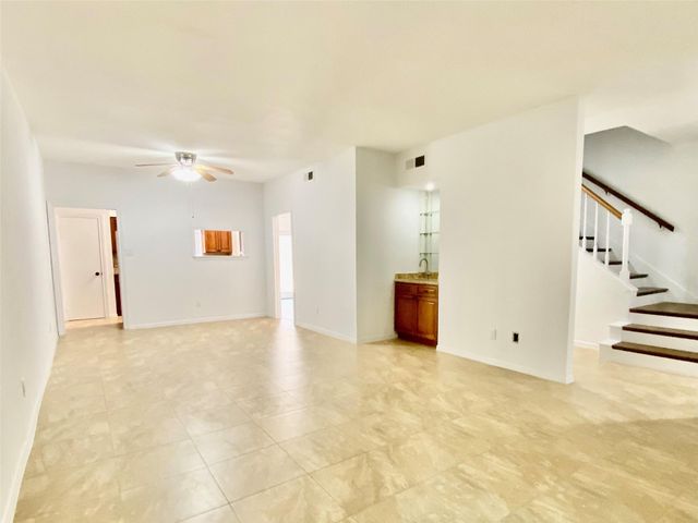 752 Augusta Drive 752, Houston, TX 77057