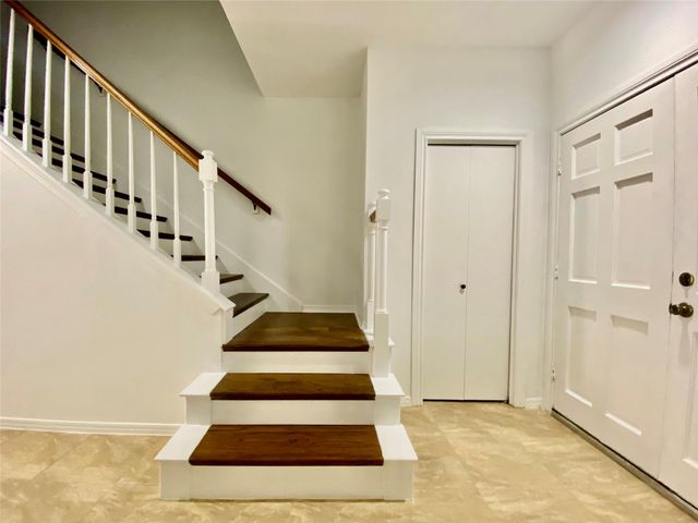 752 Augusta Drive 752, Houston, TX 77057