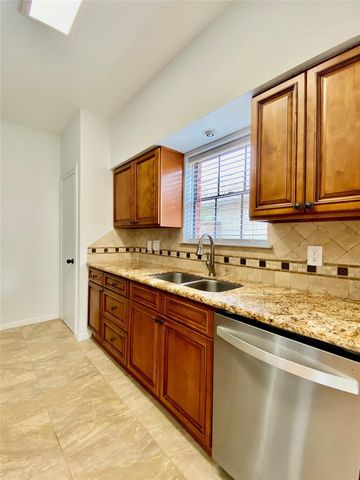 752 Augusta Drive 752, Houston, TX 77057