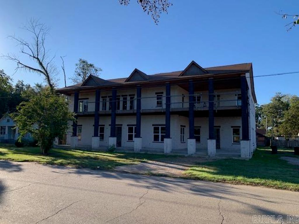 155 W Chestnut, Marianna, AR 72360