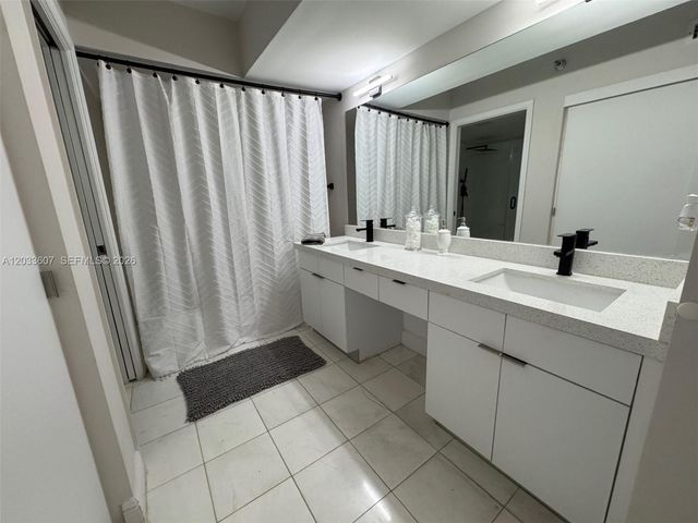 3530 Mystic Pointe Drive 1907, Aventura, FL 33180