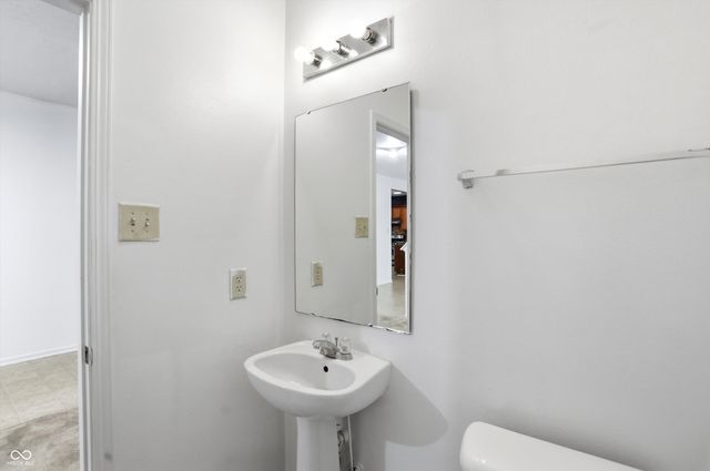 368 Legacy Boulevard, Greenwood, IN 46143