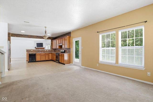 368 Legacy Boulevard, Greenwood, IN 46143