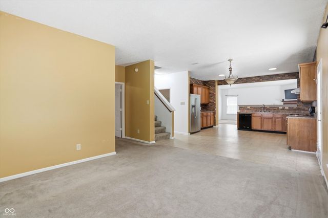 368 Legacy Boulevard, Greenwood, IN 46143