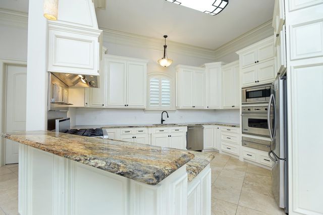 113 Ouiski Bayou Drive, Houma, LA 70360