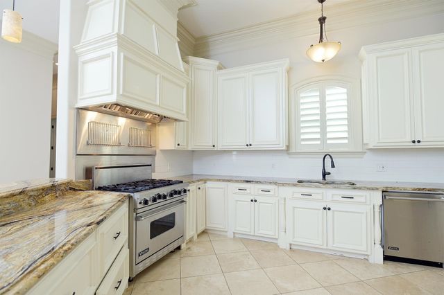 113 Ouiski Bayou Drive, Houma, LA 70360