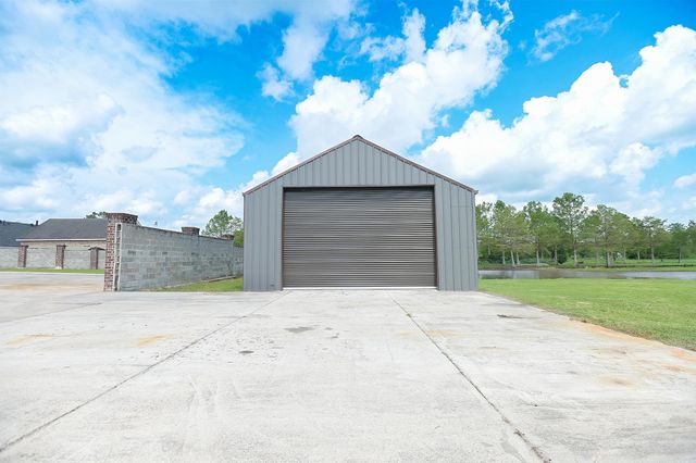 113 Ouiski Bayou Drive, Houma, LA 70360