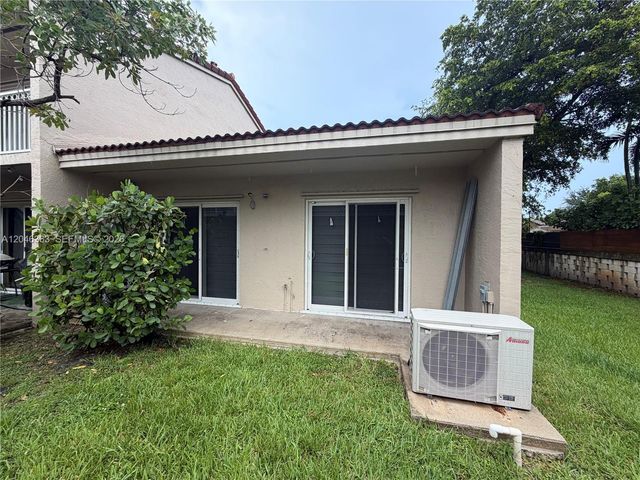 6718 NW 166th Terrace 301, Miami Lakes, FL 33014