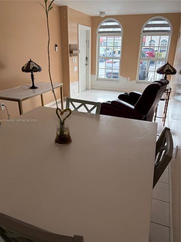 6718 NW 166th Terrace 301, Miami Lakes, FL 33014