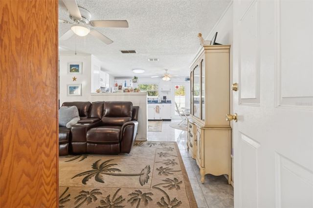 6503 AMUNDSON COURT, Tampa, FL 33634