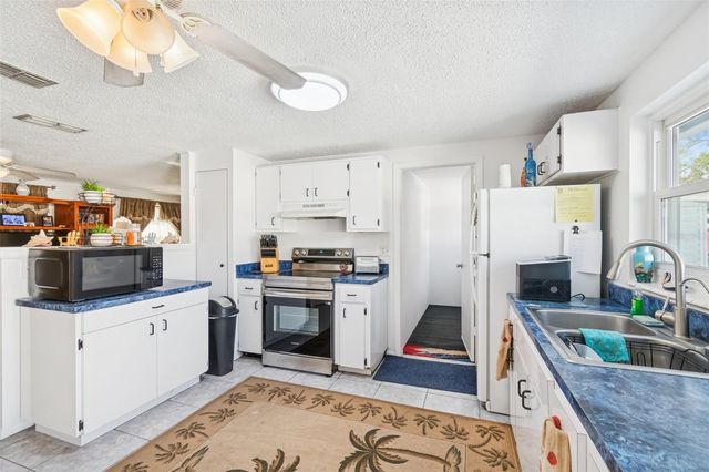 6503 AMUNDSON COURT, Tampa, FL 33634