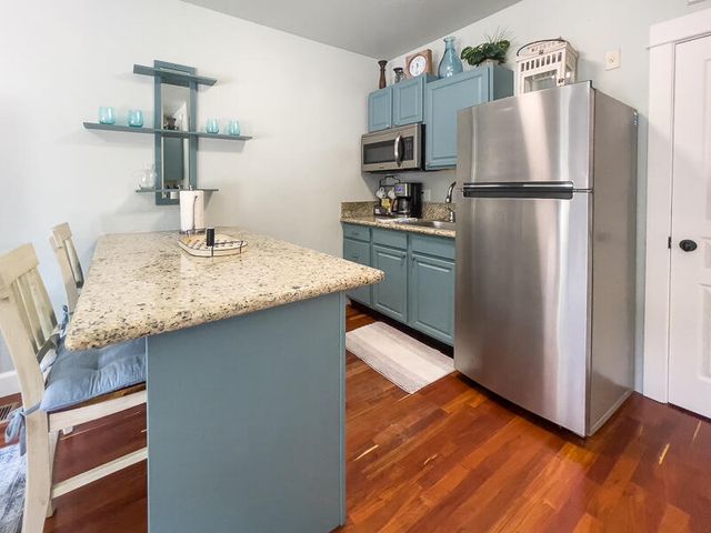 175 E E Street, Jacksonville, OR 97530