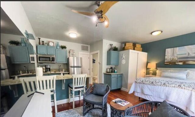 175 E E Street, Jacksonville, OR 97530