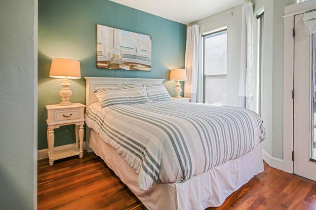 175 E E Street, Jacksonville, OR 97530