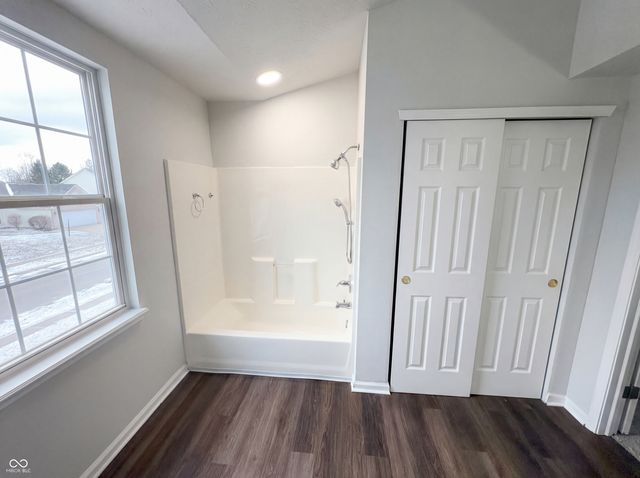 6454 Kentstone Drive, Indianapolis, IN 46268