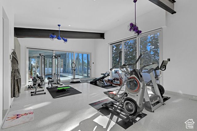 2043 S PINE MEADOWS DR, Coalville, UT 84017