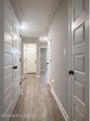 8642 Lois Lane, Southaven, MS 38672