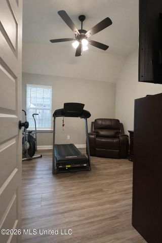 8642 Lois Lane, Southaven, MS 38672