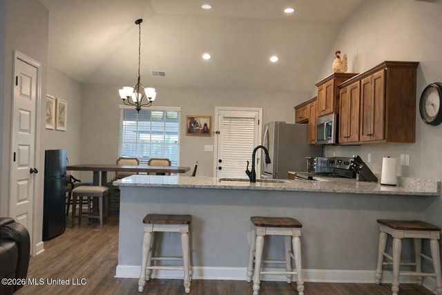 8642 Lois Lane, Southaven, MS 38672