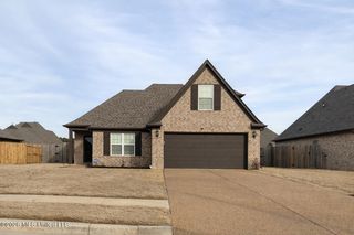 8642 Lois Lane, Southaven, MS 38672
