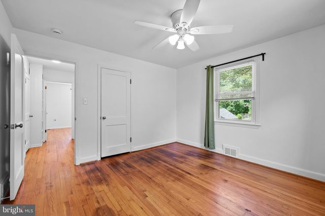 9110 AUTOVILLE DR, College Park, MD 20740