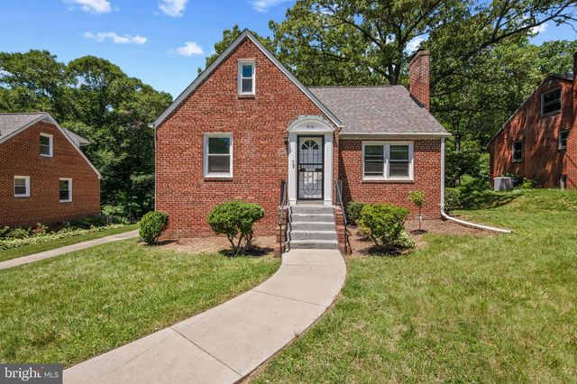 9110 AUTOVILLE DR, College Park, MD 20740