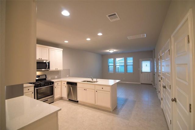 1732 Yaupon Grove LN, Leander, TX 78641