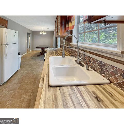 223 City Pond Road, Barnesville, GA 30204